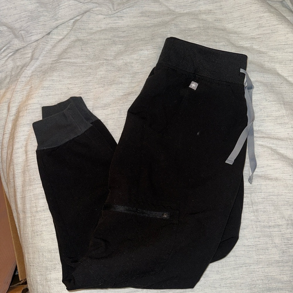 Figs Joggers in Black XS/Petite